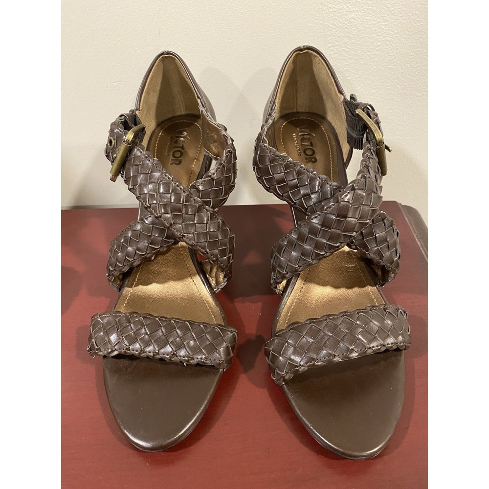 Victor Alfaro Carlisle 3-1/2" Heel Sandal 6.5 Women's Brown Woven Faux Leather